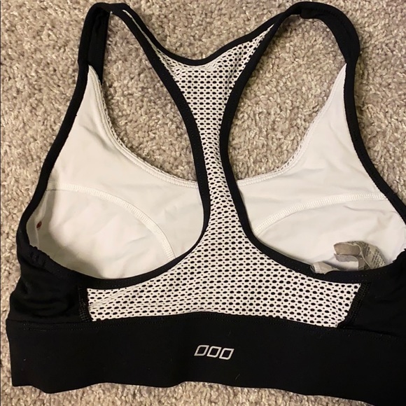 Lorna Jane Sports Bra - Picture 2 of 2